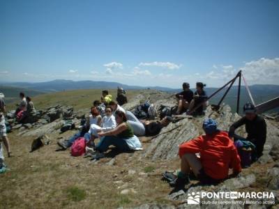 Llegada a la cima - conocer gente madrid; viajes excursiones; excursiones viajes y viajes